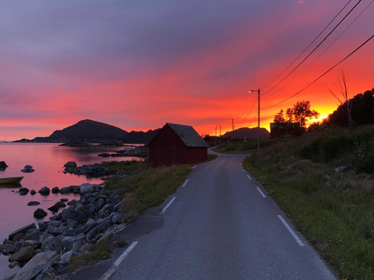 Kraen Gard Villa Larsnes ภายนอก รูปภาพ