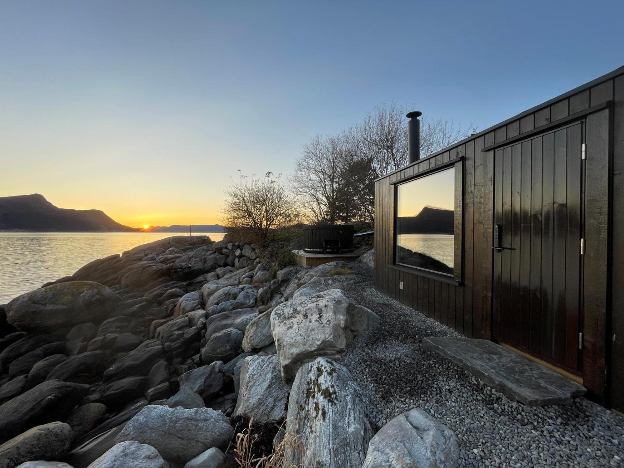 Kraen Gard Villa Larsnes ภายนอก รูปภาพ