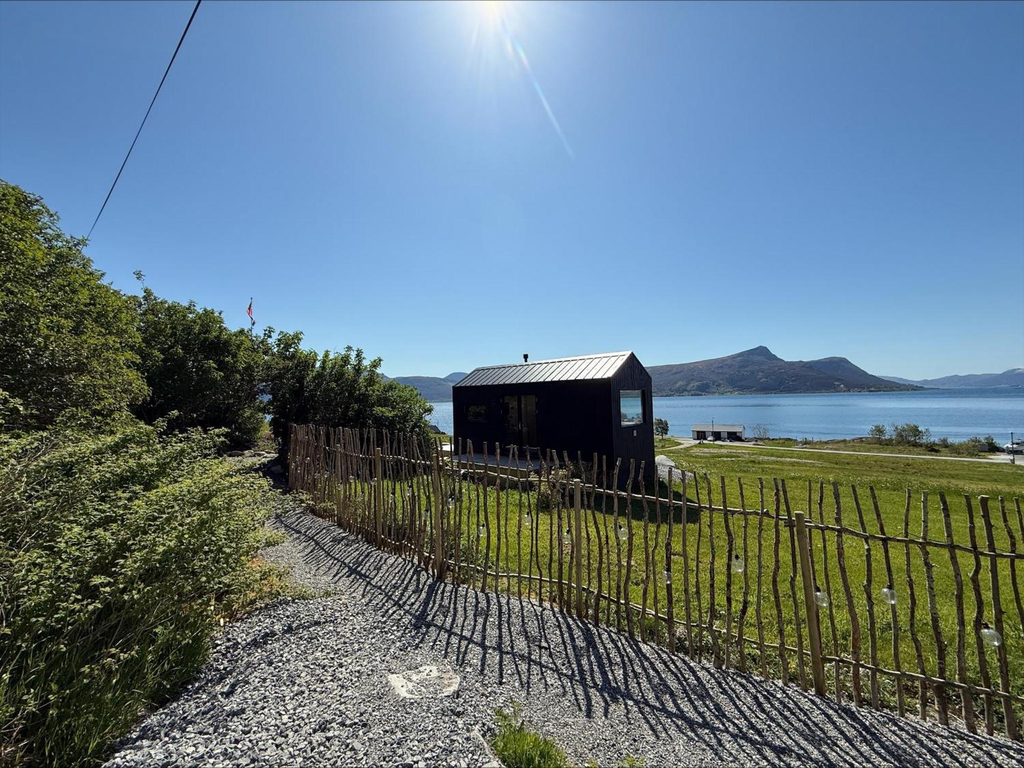 Kraen Gard Villa Larsnes ภายนอก รูปภาพ